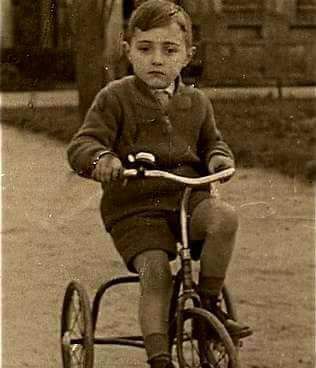 leyenda del niño del triciclo